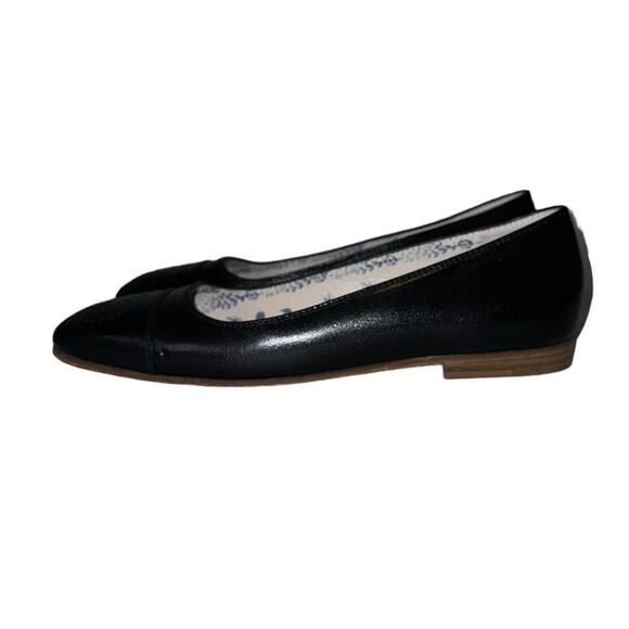 Gucci Hills Perforated GG Logo Black Leather Feminine Slip On Flat Shoes Size 38 - Picture 4 of 12